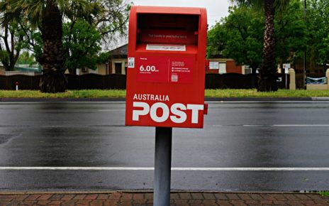 Jak poslat poštou nahé fotky?